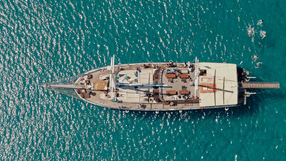 All Day Cruise — 3 Islands to Agistri, Moni, Aegina with lunch and drinks included — Full Day cruise